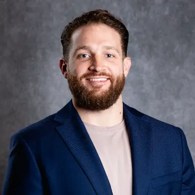https://agent-headshots-prod.s3.us-west-2.amazonaws.com/0051I000007G9XdQAK.png