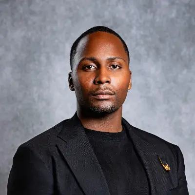 https://agent-headshots-prod.s3.us-west-2.amazonaws.com/0058W00000A2hg5QAB.png