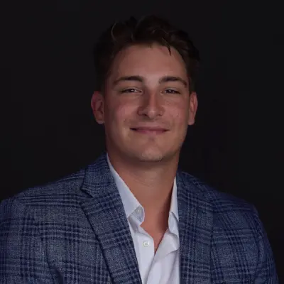 https://agent-headshots-prod.s3.us-west-2.amazonaws.com/0058W00000BDqSuQAL.png