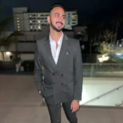 https://agent-headshots-prod.s3.us-west-2.amazonaws.com/0058W00000Cj5aLQAR.png
