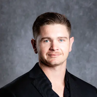 https://agent-headshots-prod.s3.us-west-2.amazonaws.com/005TQ000004lva1YAA.png
