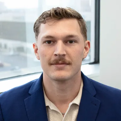 https://agent-headshots-prod.s3.us-west-2.amazonaws.com/0058W00000Ci3G2QAJ.png