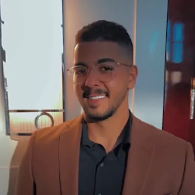 https://agent-headshots-prod.s3.us-west-2.amazonaws.com/005TQ000009QIc1YAG.png