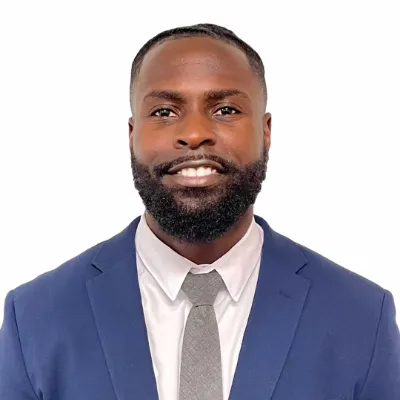 https://agent-headshots-prod.s3.us-west-2.amazonaws.com/005TQ00000CU6U5YAL.png