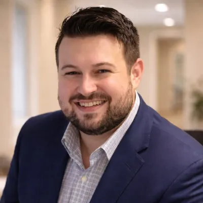 https://agent-headshots-prod.s3.us-west-2.amazonaws.com/005VX00000SHq6vYAD.png