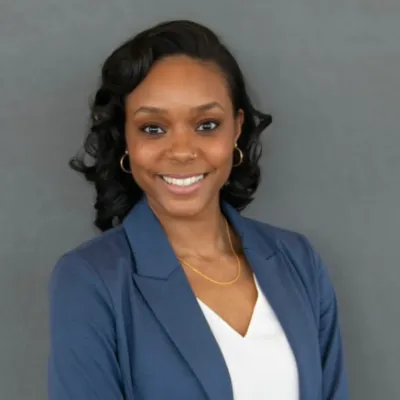 https://agent-headshots-prod.s3.us-west-2.amazonaws.com/005VX00000UAHmHYAX.png