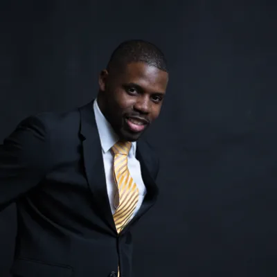 https://agent-headshots-prod.s3.us-west-2.amazonaws.com/005VX00000YxTK9YAN.png