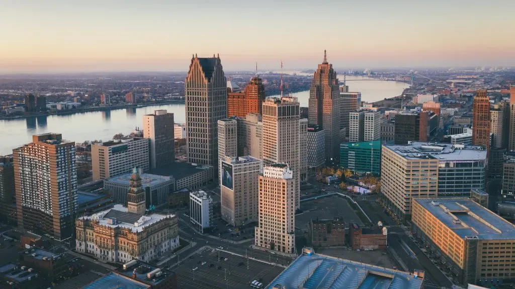 detroit skyline sunrise