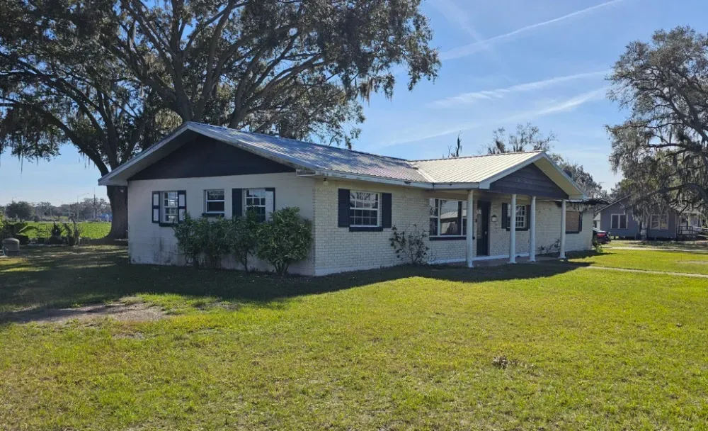 https://www.newwestern.com/images/2025/01/5304-s-farkas-rd-plant-city-fl-33567-pic.png